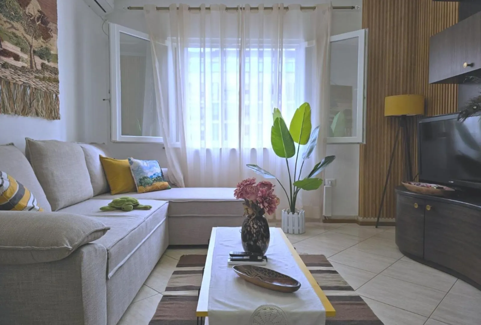 The Station - House Of Tourists Apartment Tirana