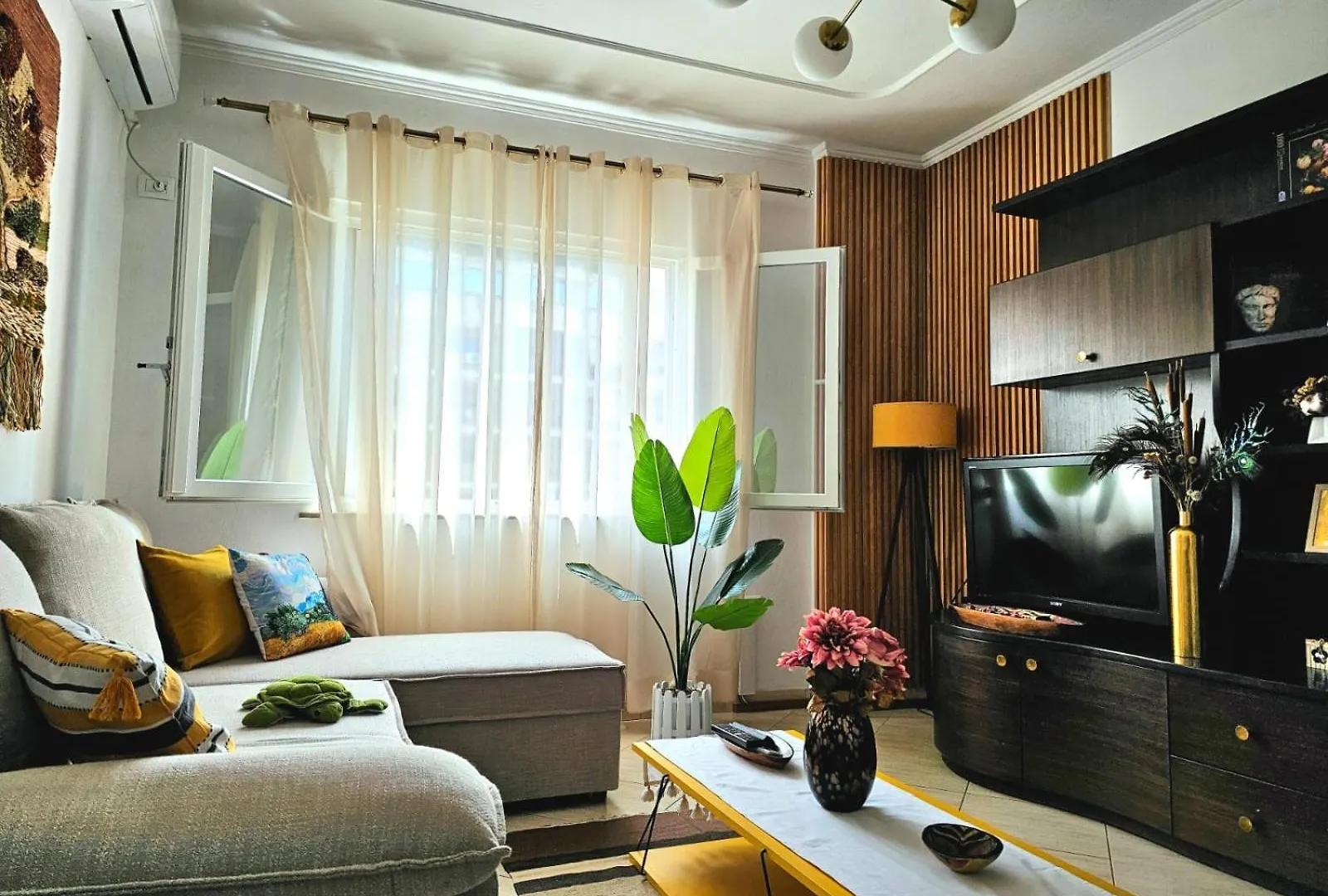 The Station - House Of Tourists Apartment Tirana